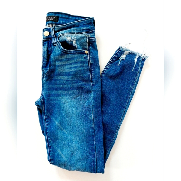 Judy Blue Denim - Medium‎ Wash Distressed Skinny Fit Size 0/24 Judy Blue JB82206MD